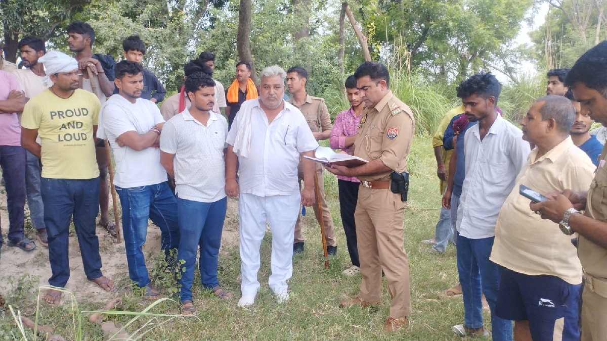 पत्नी पर कुल्हाड़ी से हमला कर पति ने की आत्महत्या, घरेलू विवाद का हुआ दर्दनाक अंत